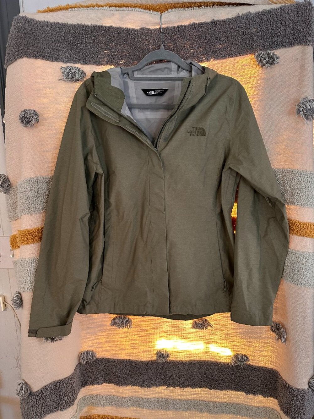 THE NORTH FACE Women's Venture Jacket - Olive Green - Medium